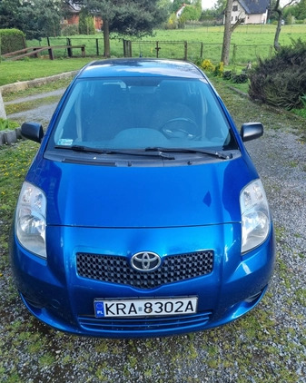 Toyota Yaris cena 9900 przebieg: 213000, rok produkcji 2007 z Libiąż małe 79